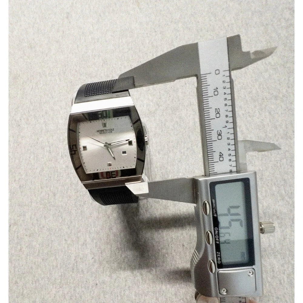 Kenneth Cole‎ KC1403 Wrist Watch Mens 38mm New Battery